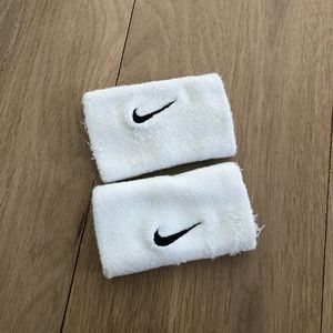Nike wrist bands